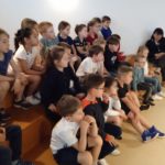 GS/ Médiathèque : Tapis à histoire "La petite poule rousse".